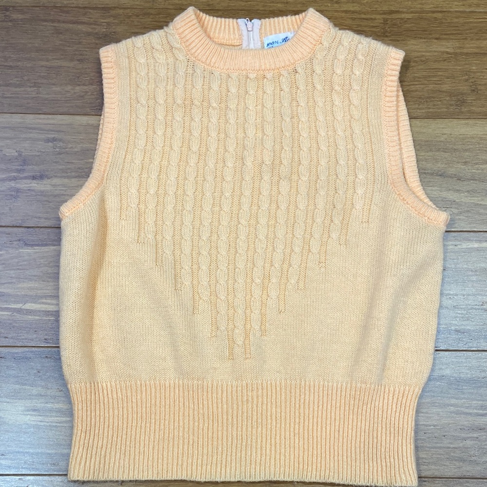 Vintage 60’s/70’s Knit Mockneck Sleeveless Sweater